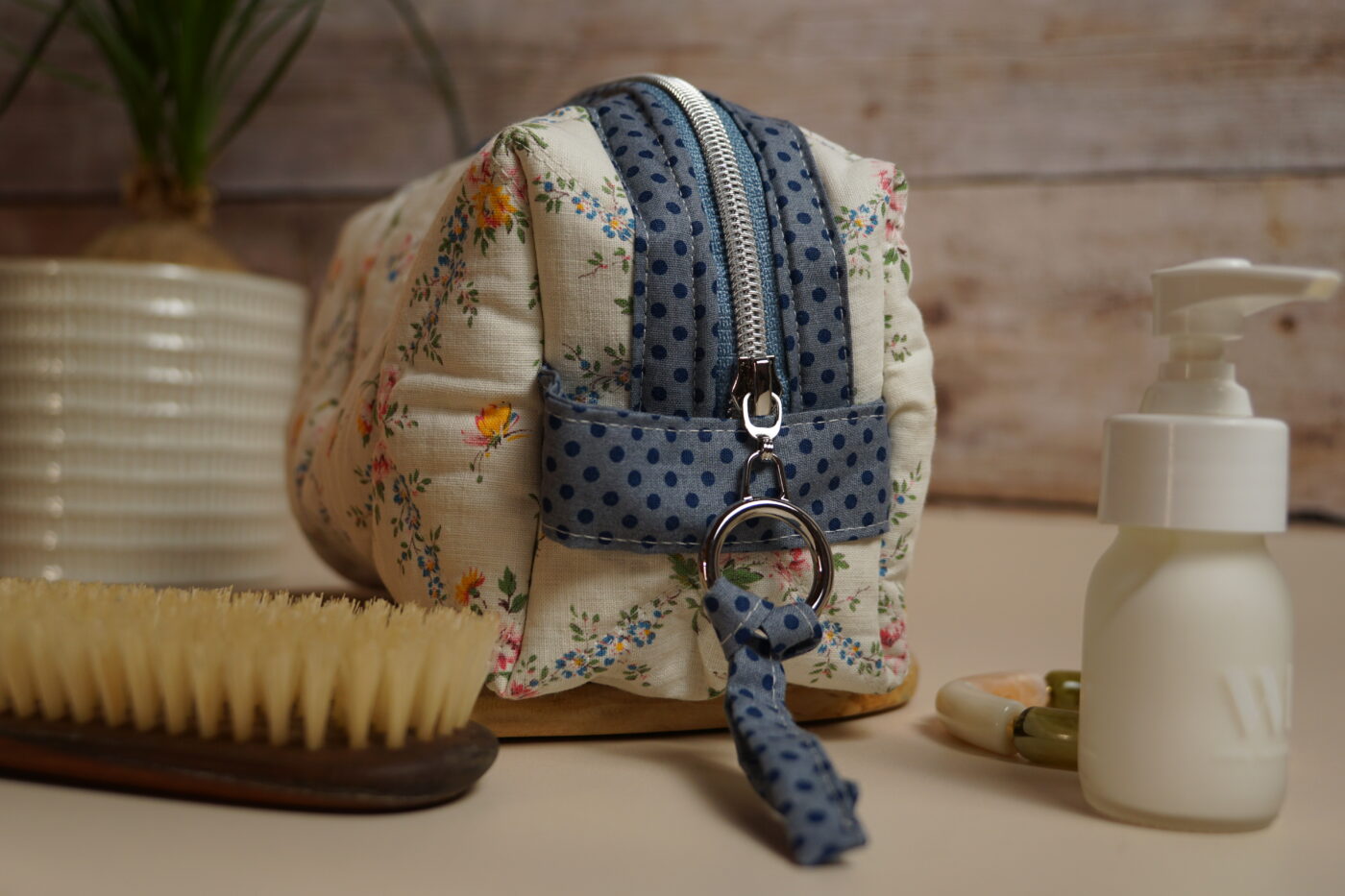 NEW Trousse carrée fleuri NEW – Image 3