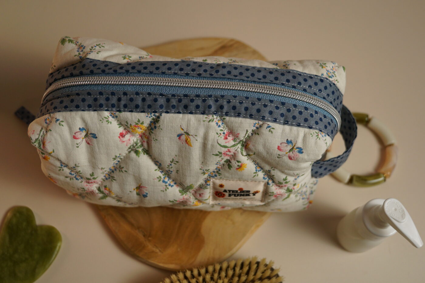 NEW Trousse carrée fleuri NEW – Image 2