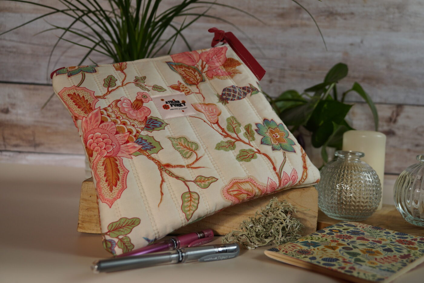 NEW Pochette plate fleuri NEW