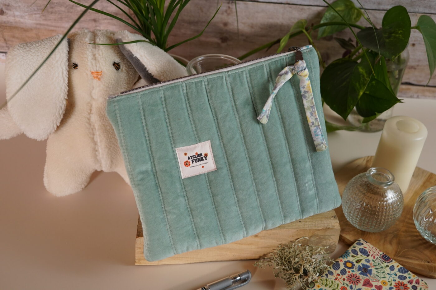 NEW Pochette plate velours bleu NEW – Image 2